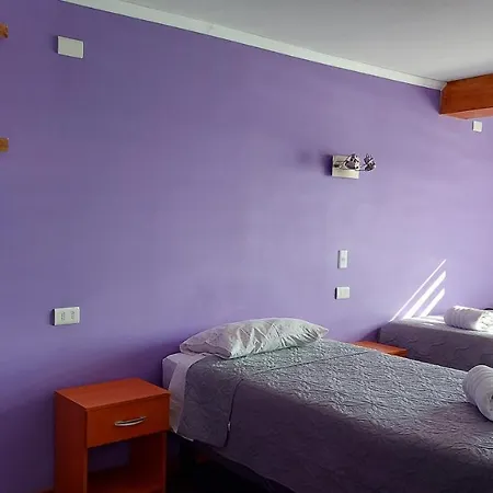 Hostal La Base-3